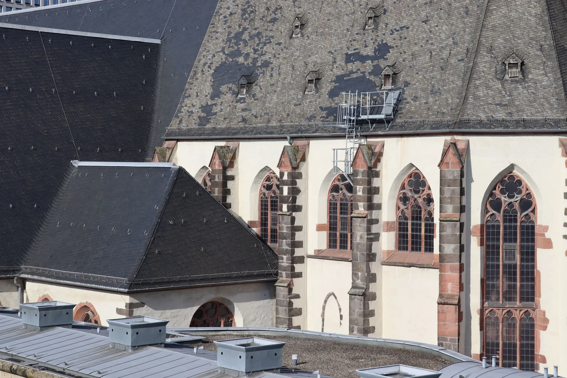 Blick auf die Karmeliterkirche