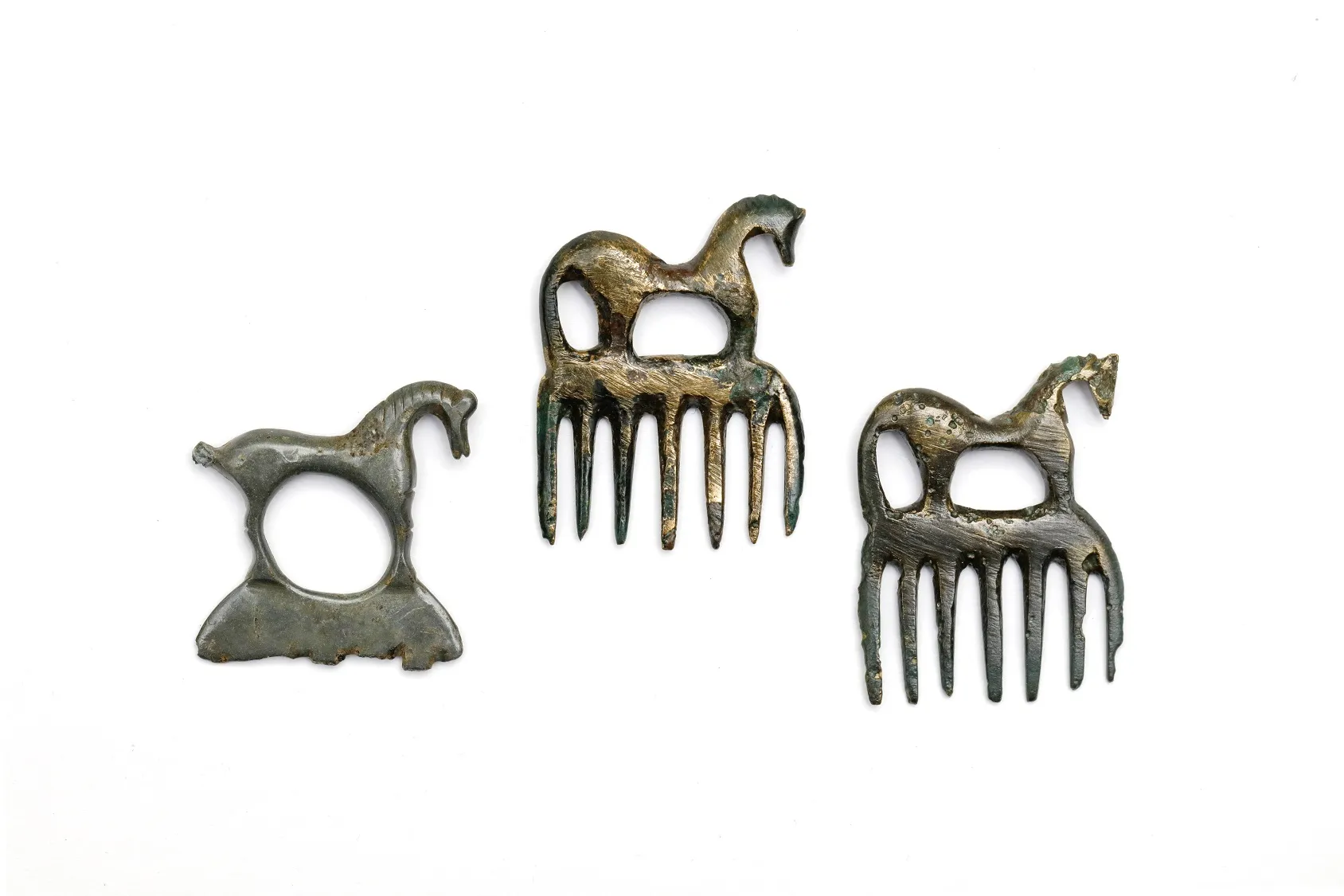 Bronzekämme aus Fechenheim und Oberursel